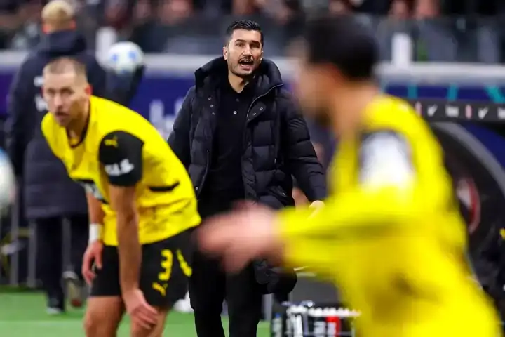 Dortmund, Frankfurt'a Yenildi! Şahin'e Üçüncü Mağlubiyet